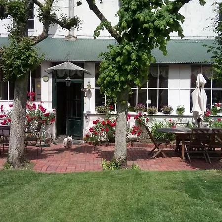 Bed & Breakfast La Reverie 2*