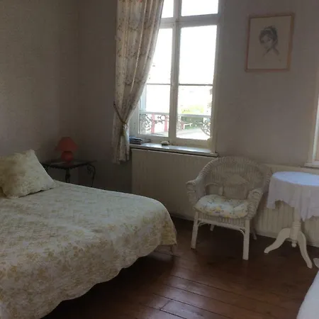 Bed & Breakfast La Reverie 2*